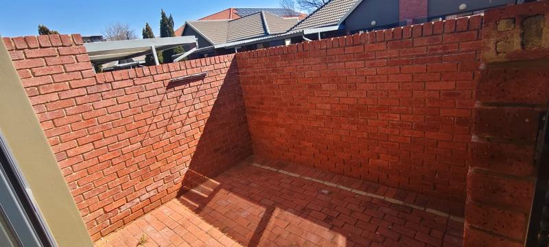 To Let 2 Bedroom Property for Rent in Die Bult North West